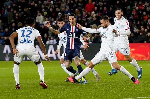 德天空：曼联已向莱比锡明确表示，他们仍在对谢什科的竞争中