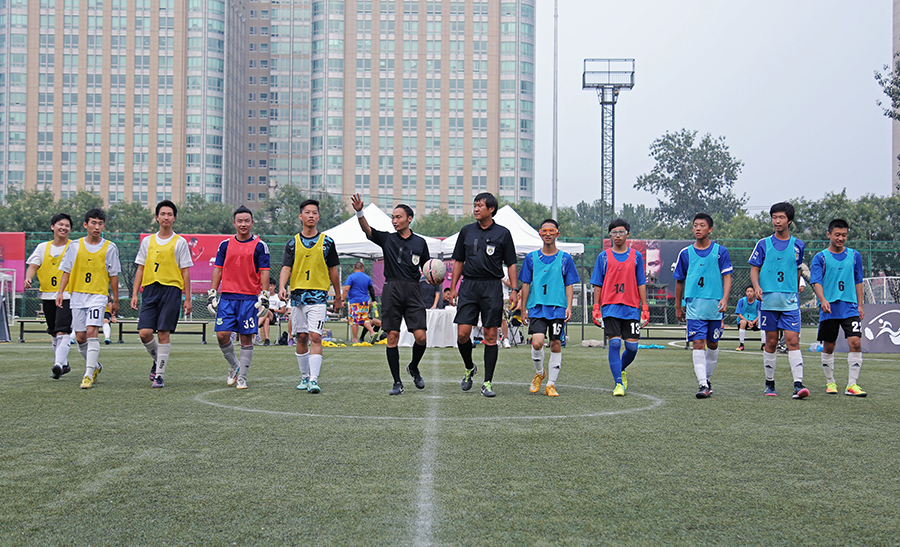 弗拉格砍下35分8篮板，莱昂纳德贡献30分，独行侠客场险胜快船