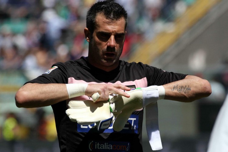 半场： 萨索洛2-1佛罗伦萨，曼德拉戈拉点射，沃尔帕托破门