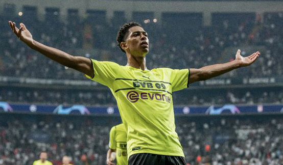 特里：帕尔默是世界上最好的10号位，他是防守球员的噩梦（特里称帕尔默为当今最佳10号，后卫的噩梦）