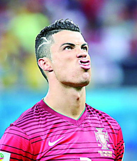 伊格莱西亚斯：哈兰德是当今最强前锋，德罗巴是历史最强前锋（伊格莱西亚斯：哈兰德为当今最强前锋，德罗巴为史上最强前锋）