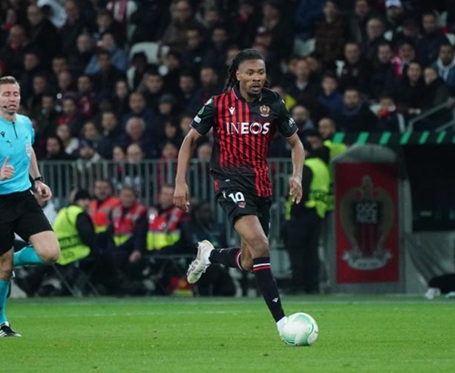 切尔西官方抖音发布雅克松诗朗诵： 尼古拉斯-夹克森