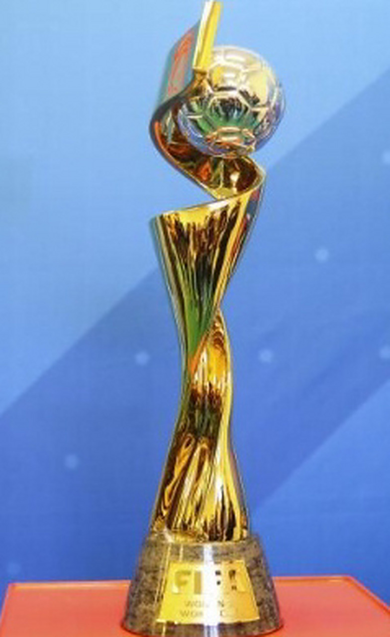 足球中超球队前锋脚踝受伤，赛季恐报销