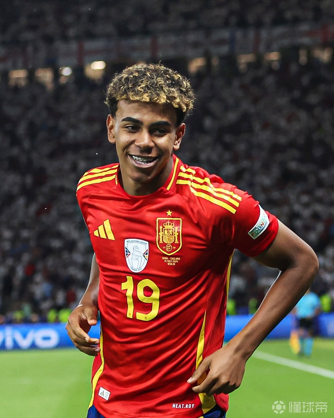 贾萨里：魔笛每天都保持热情和动力，那不勒斯每个位置都很强（贾萨里：莫德里奇始终热情十足，那不勒斯各位置实力强劲）