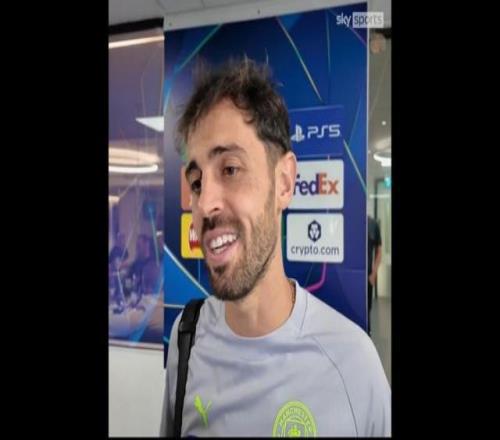 自杀事件后两年，贝卡-贝卡重回赛场并再度取得进球