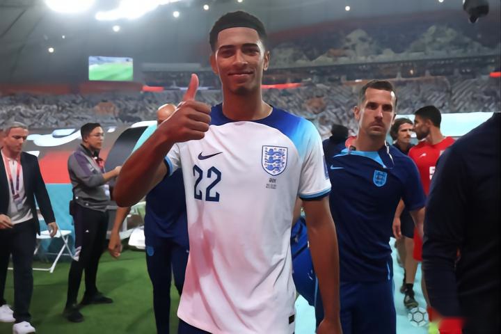 英媒：压垮骆驼的最后一根稻草，或是萨拉赫欧冠防守的懈怠（英媒：萨拉赫欧冠防守松懈或成压垮球队的最后一根稻草）