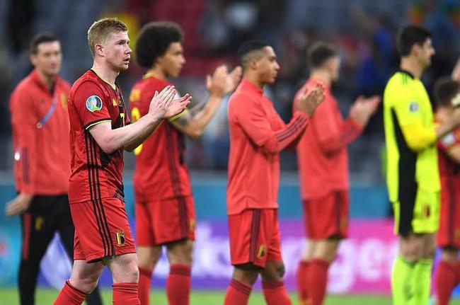 巴萨公布欧冠首发11人阵容迎战法兰克福