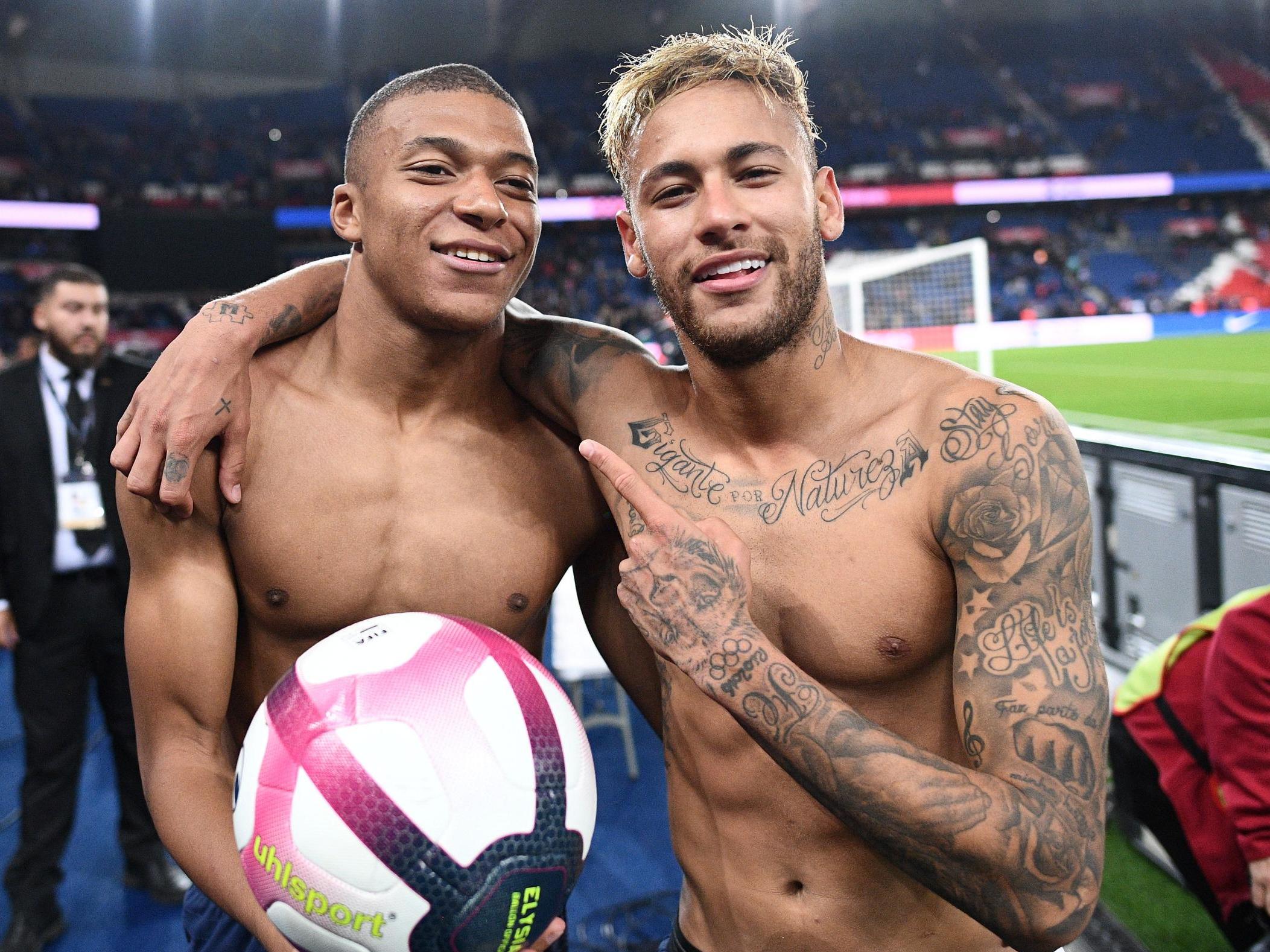 20岁新星独自撑起AC米兰左路走廊：力压S2，英超球会争相抢购他（20岁天才独挑AC米兰左翼重任：表现盖过S2，英超诸强竞相报价）